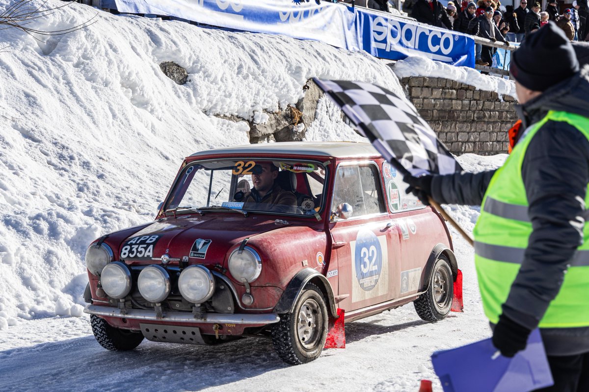 winter_marathon's tweet photo. 🏆 Sparco Trophy winners 🏆
Ottochian - Drayson 🏴 on a 1960 #AustinMiniCooper S Mk 1
#WinterMarathon2024 #TrofeoSparco #SparcoTrophy #sparco #iamsparco @SparcoOfficial https://t.co/dLCq4E1xDN