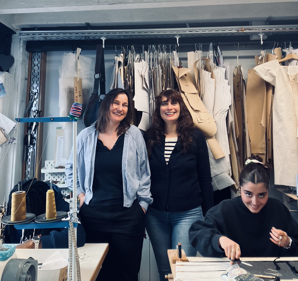 Check out our latest Lawfully Creative podcast episode, with the exceedingly talented Alexandra Latour, from Atelier Latour and 'la veste en jean' here and now! 

#fashionlaw #fashionsector #fashionbusiness #luxurysector #luxurybusiness #atelierlatour #lawfullycreative…