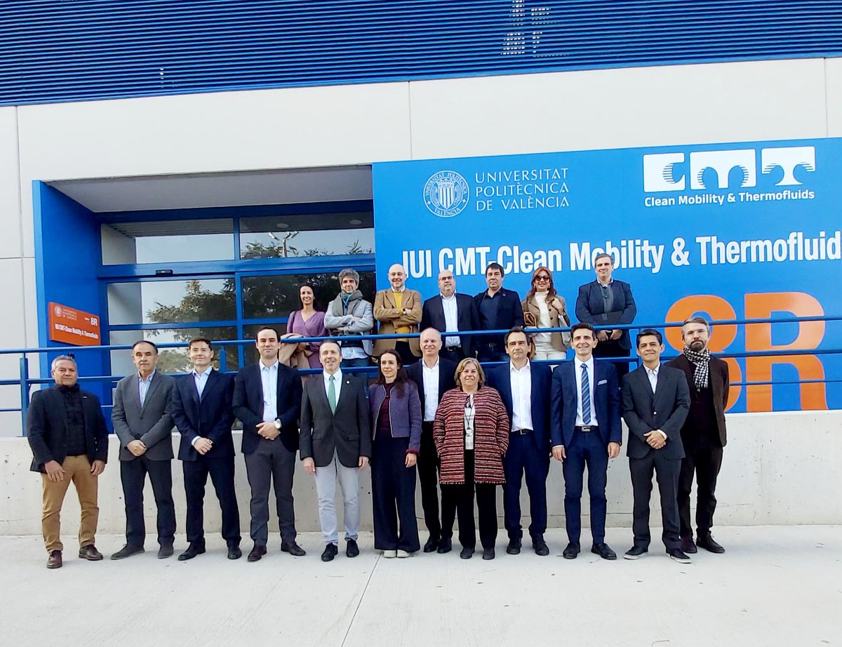 ⚡🤝 #PowerCo <a href="/VWGroup/">Volkswagen Group</a> conecta con la I+D+I <a href="/UPV/">Universitat Politècnica de València</a>.
El equipo directivo de la multinacional de baterías ha visitado <a href="/CPInnovacion/">CPI - UPV | Ciudad Politécnica de la Innovación</a>, <a href="/InstitutoCMT/">CMT-Clean Mobility & Thermofluids (UPV)</a> y <a href="/FSUPVteam/">FSUPV Team</a> con el fin de desarrollar futuras colaboraciones con la <a href="/UPV/">Universitat Politècnica de València</a> en movilidad eléctrica y sostenible.
#MeetConnectUPVinnovación