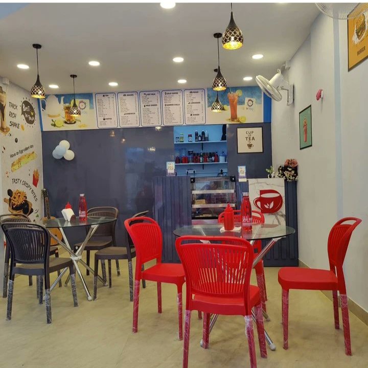 TeaDayCompany's tweet photo. New Store of TEA DAY INDIRANAGAR!!

Perfect place for you to chill with your friends over a cup of Tea, snacks &amp; refreshing beverages ✨
Visit today 💕

#teaday 
#teadaycompany 
#teadaybangalore 
#teadaykarnataka 
#foodblogger #reelitfeelit #trendingfoodies 
#chailovers #tea https://t.co/JNYvrARbe6