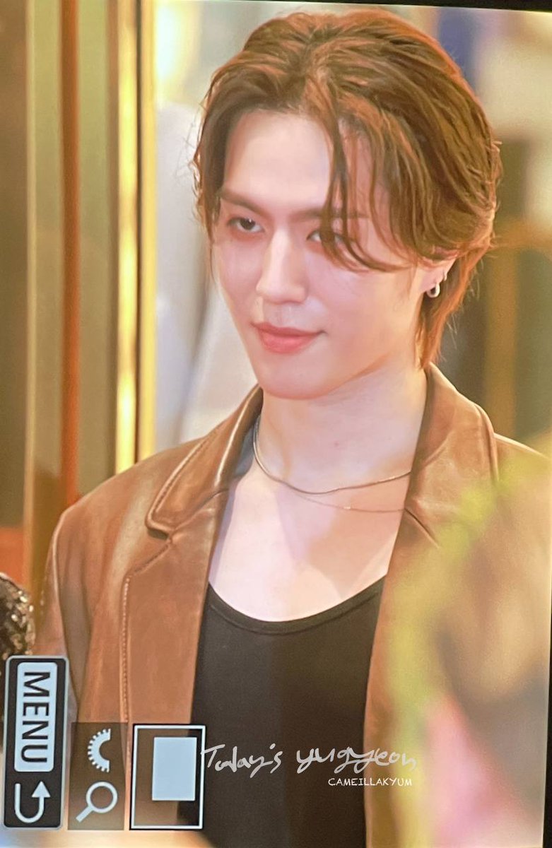 کیپ یوگیوم وحشی سگگگگ این چیههیتینیکینیو 😭😭😭 آخ قلبم
#GOT7 #갓세븐 <a href="/GOT7/">GOT7 (갓세븐)</a>