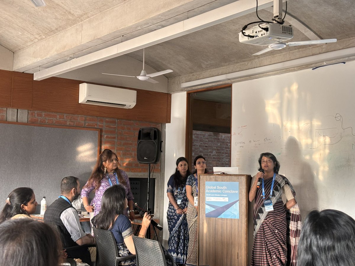 Day 1! Glimpse to our technical sessions at the Global South Academic Conclave on WASH and Climate linkages, happening at @ceptuniversity1 @DineshMehta100 @mehta_pani @BMGFIndia @fpcept @monaiyer2 @NFSSMalliance @dasra @CeptResearch @AasimMansuri @plannerdhruv