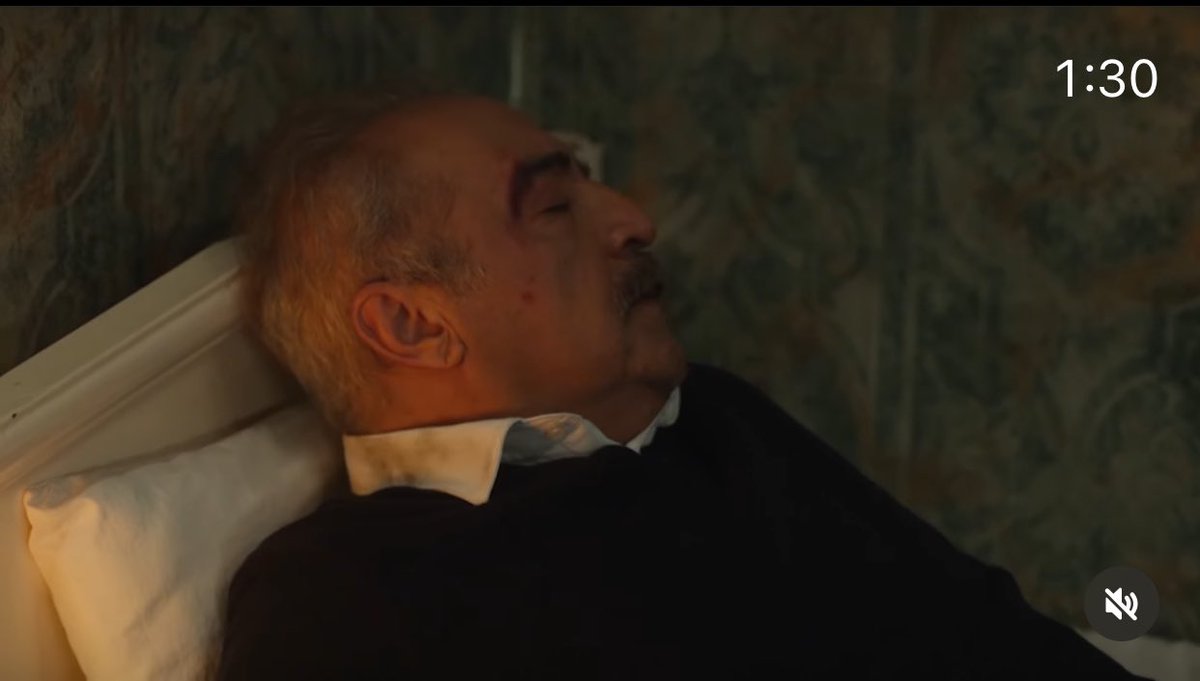 birdilektutfilm's tweet photo. Bir Dilek Tut Filmimizin @meta_akkus ün özgün orijinal yönetmenlik ve sanat tasarımı  @yilmazerdogan tarafindan birebir kullanılması bizi onurlandırdı, demek ki yaptığımız her şeyin bir karşılığı varmış ve birilerini etkiliyormuş. #Teşekkürler
@bkmonline @kanald 
@yilmazerdogan https://t.co/qwAnlm5NKt