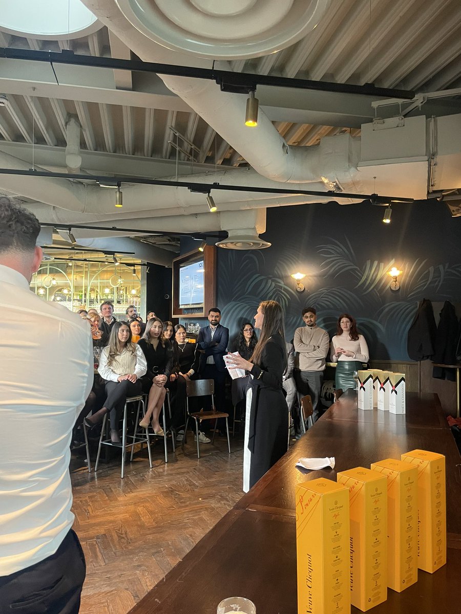 RCKpartners's tweet photo. Here’s to another great year! Celebrating our end of year wrap-up at #BroadleafLondon 🎉

#RCKPartners #Itsawrap #CityofLondon https://t.co/NU89zpCRN2
