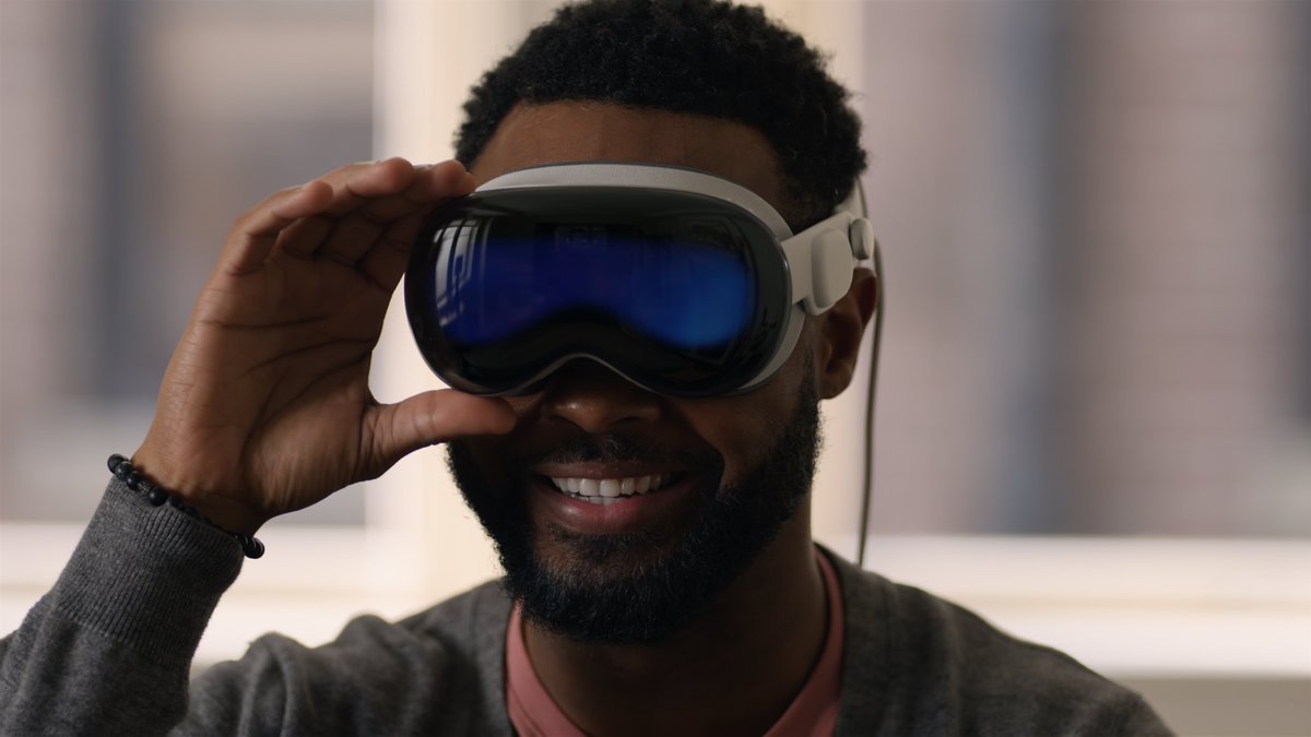 Apple Hub tweet media