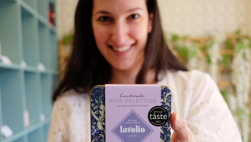 Life is too short not to savour every moment and pursue your dreams.
My journey with Lavolio is a testament to the joy of following one's heart. It's a reminder that when you put love and dedication into your work, it radiates through every delightful bite you take #smallbusiness