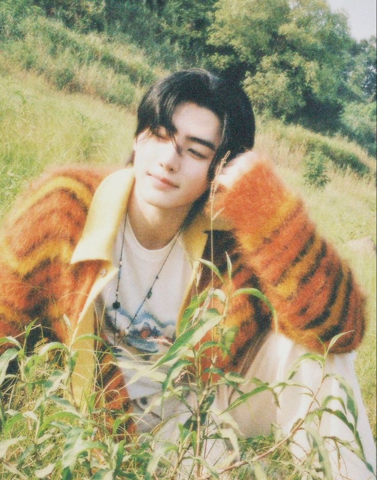 hajelyapping's tweet photo. bros beautiful, handsome, pretty, elegant, breathtaking, gergeous, attractive, charming, heavenly, stunning, exquisite, cute, magnificent, divine, alluring, pleasing, lovely, delightful, appealing, engaging, winsome, ravishing, glamorous, irresistible,bewitching out of this world https://t.co/VS9eP7enRK