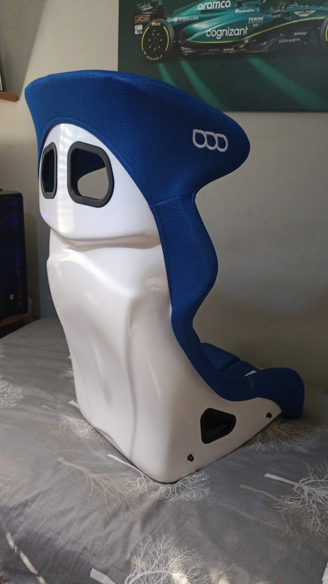 Hoy nos a llegado otra pieza de nuestro puzzle🤣 mañana montamos soportes y a correr💪 <a href="/EuSimlab/">simlab_eu</a> <a href="/gpraceoficial/">GP Store</a> <a href="/iRacing/">iRacing</a>