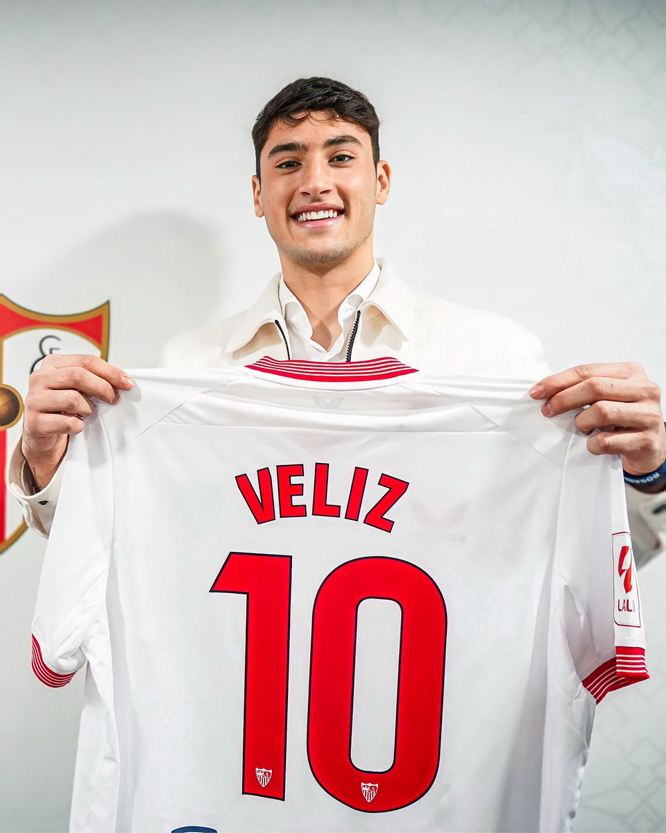 Alejo Véliz será el 10 del Sevilla. 🇦🇷🚬
