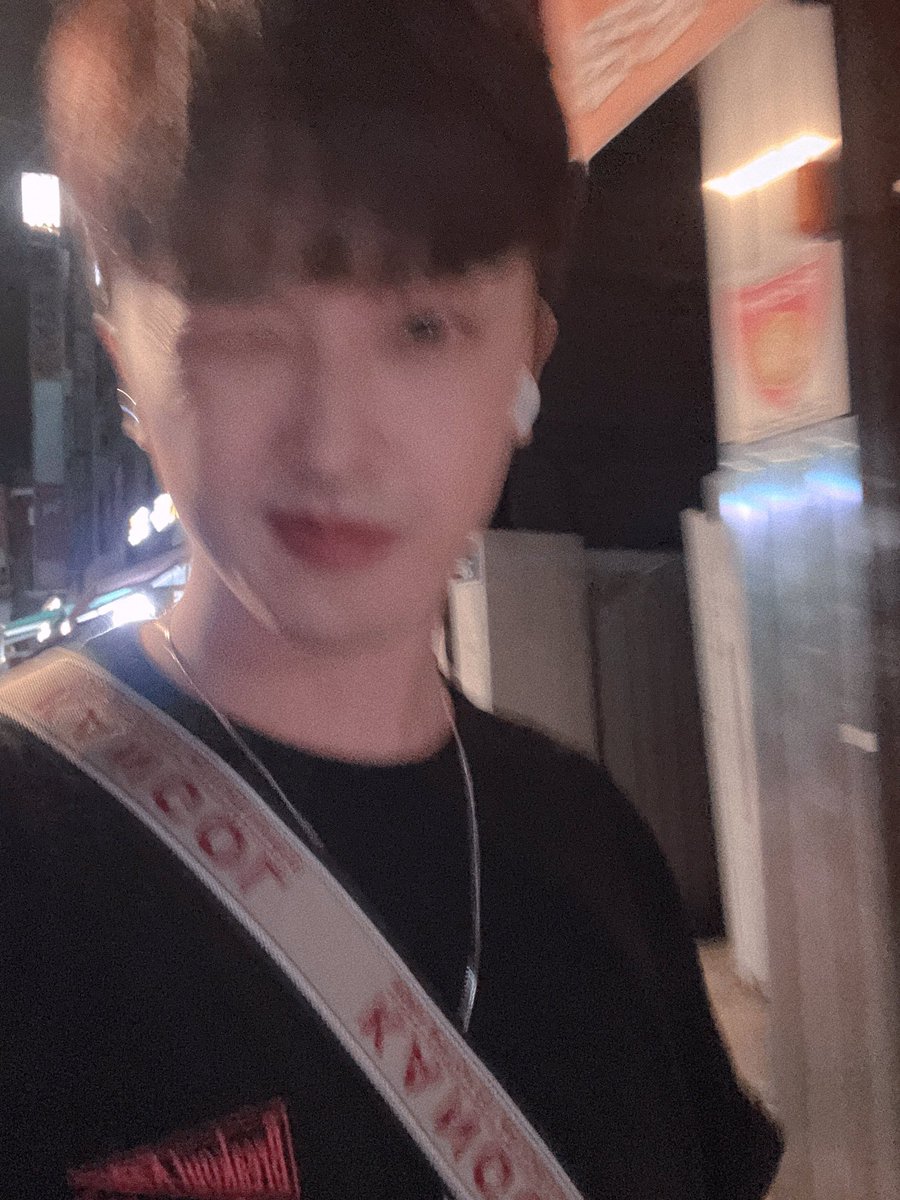 djyozoh's tweet photo. ウインク 下手だ🚰·̫🚰

#한국인 #韓国人 #疎通 #フォロー #フォローお願いします #フォローRT #エモい https://t.co/Uj5Cxfj1Cn