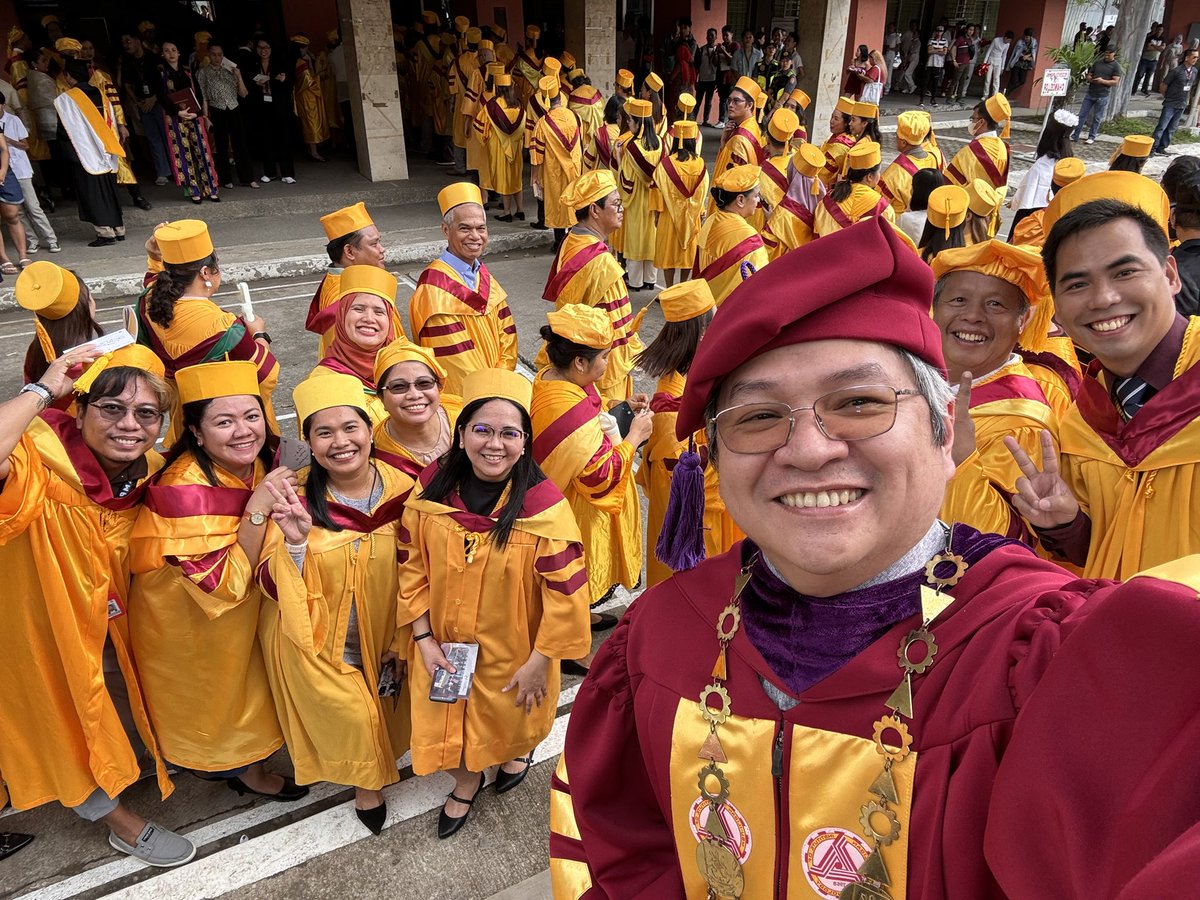 AlizedneyD's tweet photo. Congratulations, graduates!
#Classof2024
#1stSemesterCommencement
#MSUIIT #InfluencingTheFuture https://t.co/2MPmynJyAZ