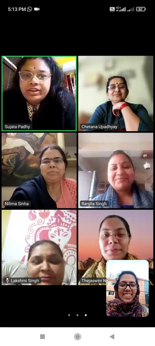 RanjitaSingh015's tweet photo. वर्चुअल मीटिंग @NamoApp
#ViksitBharatAmbassador
#MahilaMorcha1CrSelfies कार्यक्रम को लेकर राष्ट्रीय सोशल मीडिया प्रभारी
@SujataPadhyBJP जी द्वारा जिसमें @ItsMrsSingh
@chetanaupadhya2
@SushmitaMazumd4
@Tejaswini #Nilima जी उपस्थित थी।
@JPNadda @blsanthosh @VanathiBJP https://t.co/sHdNoiiPxO