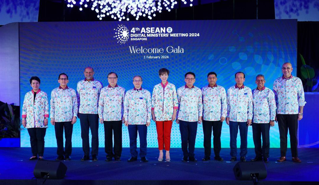 joteo_ylm's tweet photo. SG is honoured to host the 4th #ADGMIN. By converging on meaningful projects, e.g., AI Governance and data transfers, we make it easier for partners around the world to work with ASEAN! #DigitalASEAN #TechForGood https://t.co/DeampqpeLL
