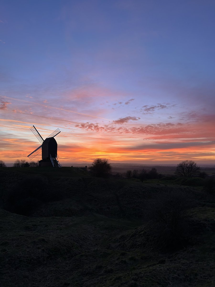 Stunning sunset last night #sunset #brillwindmill