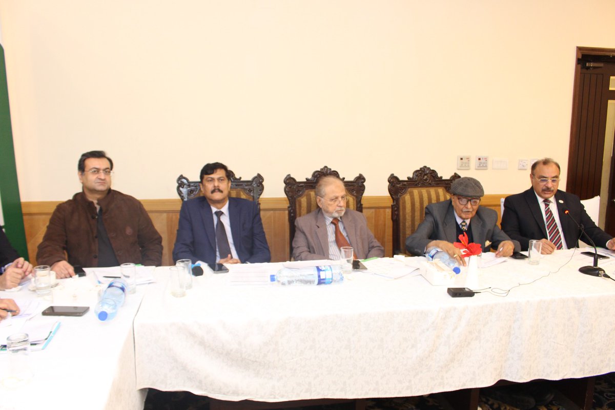 PMDFC_Official's tweet photo. پنجاب سٹیز پروگرام کے تسلسل اور دیگر لوکل گورنمنٹس تک دائرہ کار میں اضافے کے لئے مشاورتی سیشن کا انعقاد. محمد ریاض ،ایس این جی،نور احمد ڈپٹی ڈائریکٹر انوائرنمنٹ پروٹیکشن ایجنسی ، جی آئی زی، حسان احسن ، ڈپٹی سیکرٹری فنانس ڈیپارٹمنٹ ،اور ورلڈ بنک سے شہناز ارشد کی شرکت۔ https://t.co/P4XTJ5qov5
