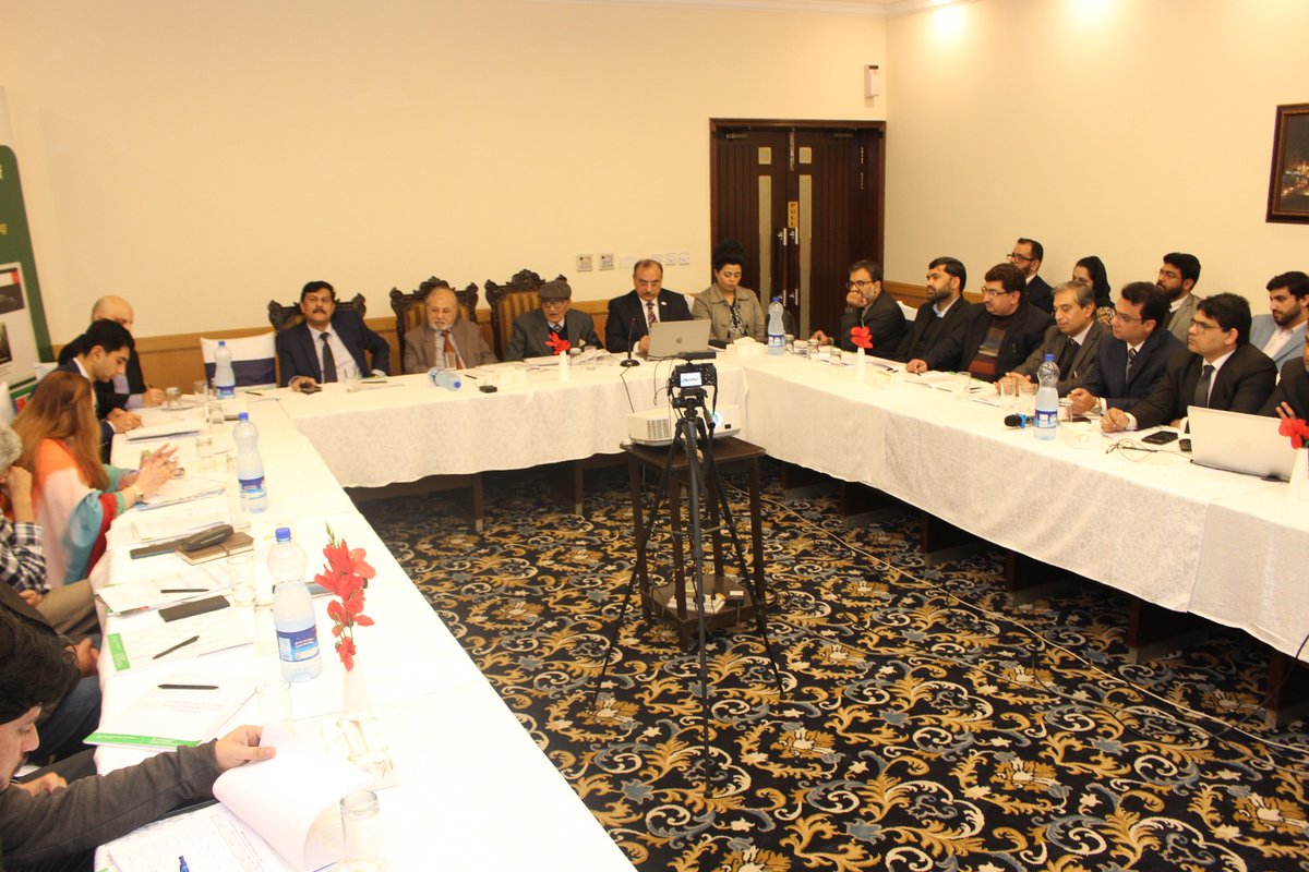 PMDFC_Official's tweet photo. پنجاب سٹیز پروگرام کے تسلسل اور دیگر لوکل گورنمنٹس تک دائرہ کار میں اضافے کے لئے مشاورتی سیشن کا انعقاد. محمد ریاض ،ایس این جی،نور احمد ڈپٹی ڈائریکٹر انوائرنمنٹ پروٹیکشن ایجنسی ، جی آئی زی، حسان احسن ، ڈپٹی سیکرٹری فنانس ڈیپارٹمنٹ ،اور ورلڈ بنک سے شہناز ارشد کی شرکت۔ https://t.co/P4XTJ5qov5