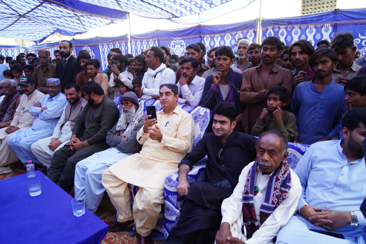 KaleriAshraf's tweet photo. Former Minister Sindh @sharjeelinam addressed a corner meeting at Kot imam Ali Unar UC 84 regarding election campaign
#PS61MenTeerChalega #PS61 https://t.co/QttRPAxolV