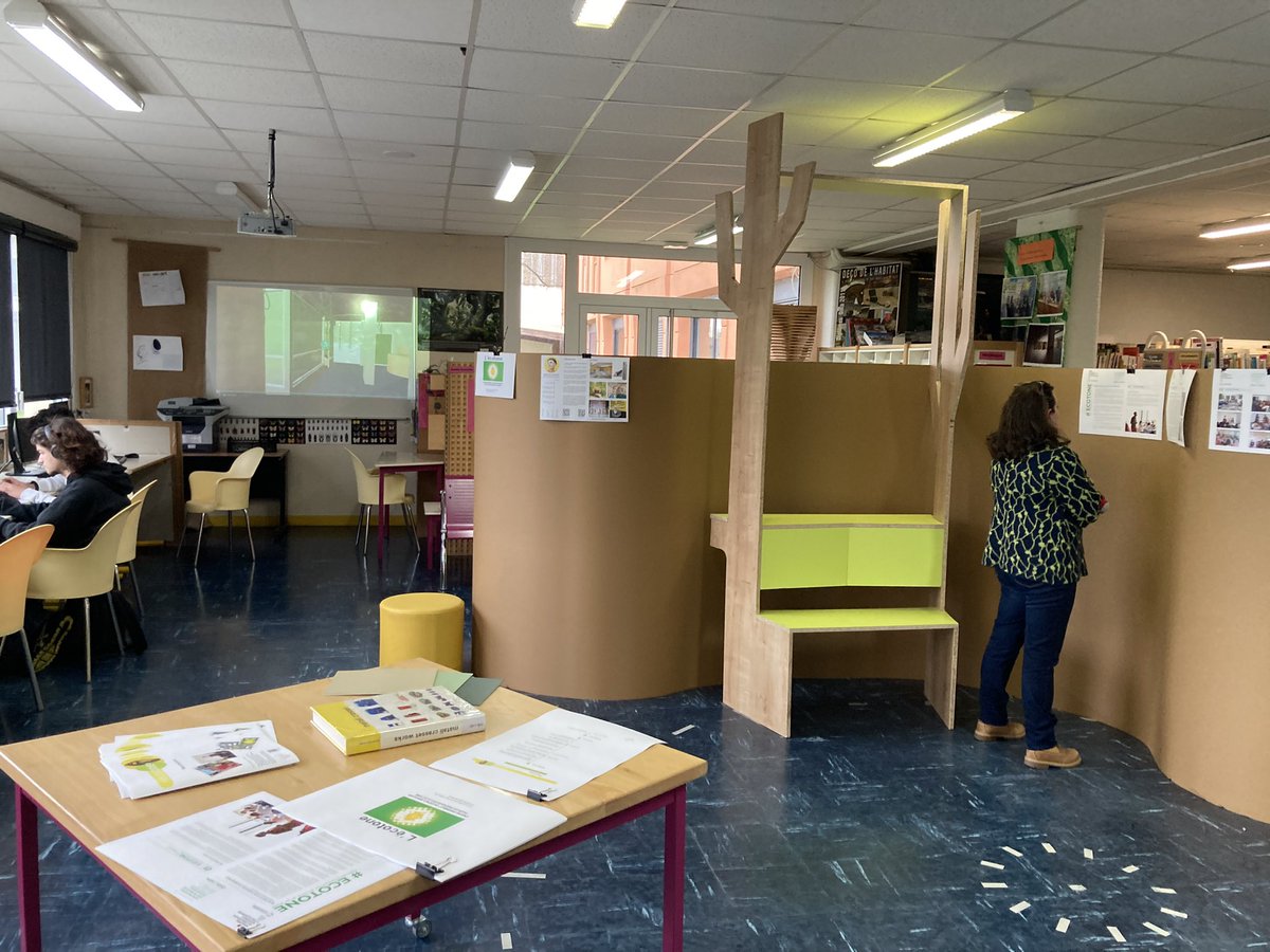 NermonSophie's tweet photo. @LpAmeublement @matalicrasset @MassabuauD @VoiePROToulouse @fredlagarrigue @actoulouse @actutoulouse @Angelique_Psb @journaldesign @LeJournaldIci @chescartin 😊Nous sommes en place pour accueillir les visiteur.euses pour nos Portes ouvertes 
👇 
#Ecotone en partenariat av @matalicrasset 
#manufacto #Hermes
#Erasmus
@journaldesign @VoixduMidiLgais 
@MassabuauD @fredlagarrigue 
@JeromeTesseyre https://t.co/KAYtokxHyR