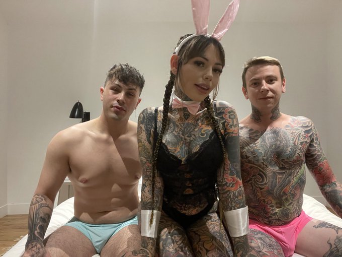 Just wanted to say that I&rsquo;m really proud of my friend @FrancoStylesX3 He&rsquo;s gone through a lot of shit<a href="/tag/mvsales"class="tags"><span>#mvsales</span></a>
