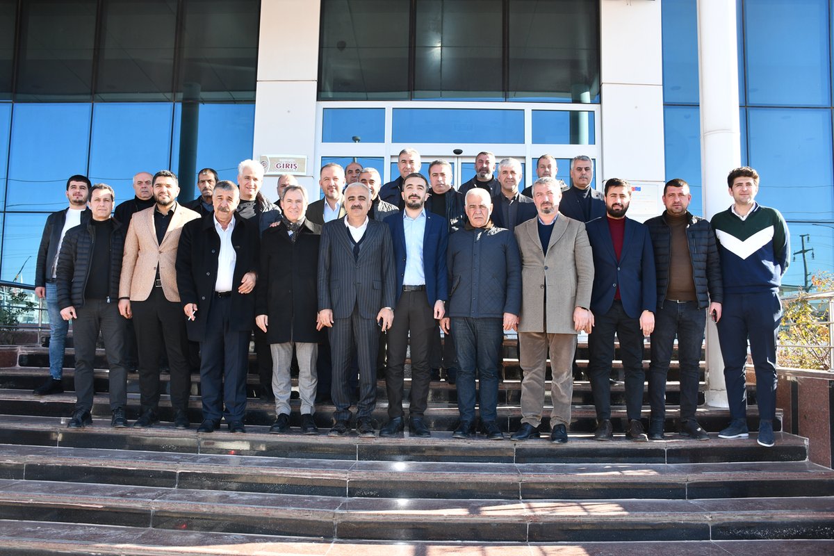 adiyamantso's tweet photo. AK Parti Adıyaman Milletvekili @Mustafaalkayis Belediye başkan adayı @ziya_polat İl Başkanı @e_ebulucu Gençlik Kol. Baş @mevlutkustepe
ve partili heyetle ATSO Başkanı @MehmetTorunoglu nu ve Yönetim Kurulunu ziyaret etti. 
@Mahmut_Arss @TOBBiletisim @fatihcoskun_ @Akpartiadiyaman https://t.co/uP8f3eb4oK