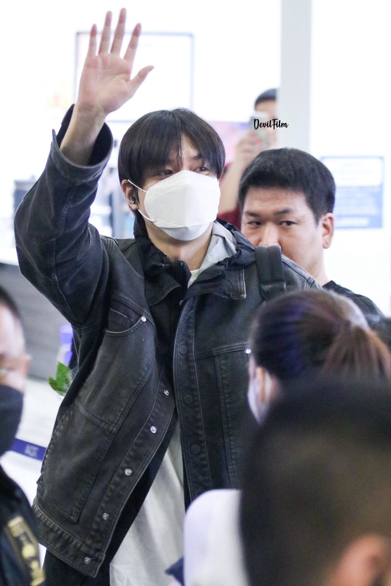 #LeeMinHo is heading to Korea #이민호 <a href="/ActorLeeMinHo/">Lee Min Ho</a> #kdrama