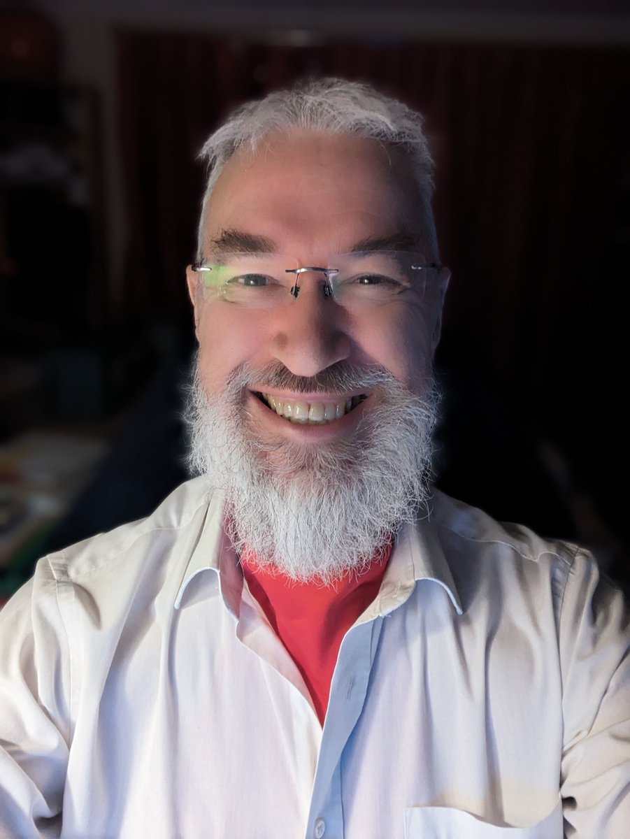 SqlBobScot's tweet image. Good afternoon, welcome to #DressUpFriday. Today, we try another new cravat I intended to use when speaking #SqlBits2024. If you want to know more, then you need to attend my Wednesday Session 😉