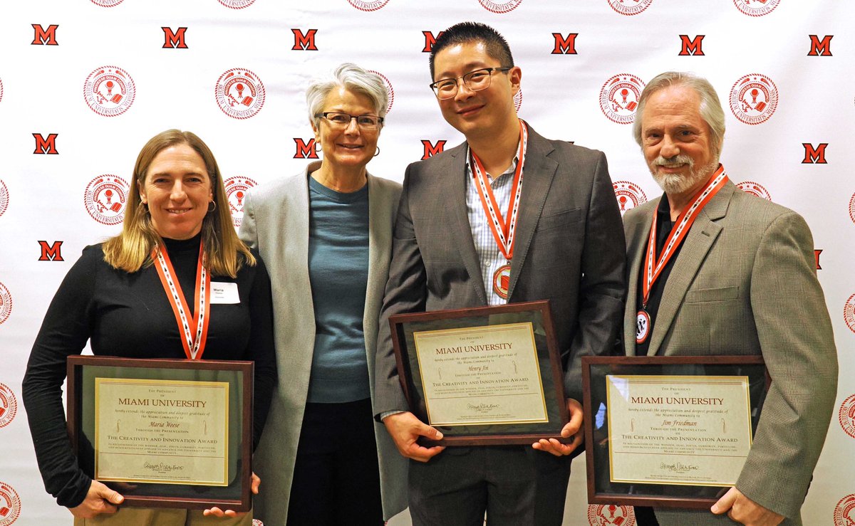 FarmerSchoolMU's tweet photo. Congratulations to @farmerschoolmu faculty members @MFWeese, @yao_jin_US, and @jimfriedman9 for receiving @miamiuniversity Creativity and Innovation Awards last night! https://t.co/QUoh4FTbks #MyFSB #BeyondReady #MiamiOH @ISAatMU @miamiu_ent https://t.co/E3iNZvifIT