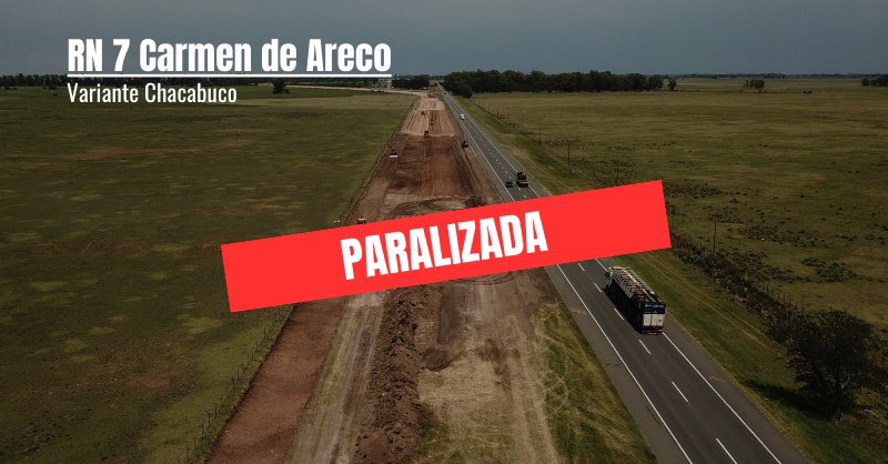 GustavoHArrieta's tweet photo. Mientras se trata la denominada Ley Ómnibus del Pte. Milei, Macri, Caputo y Sturzenegger, en sintonía con los reclamos de la UOCRA, el Consejo Federal de la Cámara Argentina de la Construcción declara el Estado de Emergencia y advierten sobre la posibilidad de 200.000 despidos. https://t.co/WtcL0IrMQF