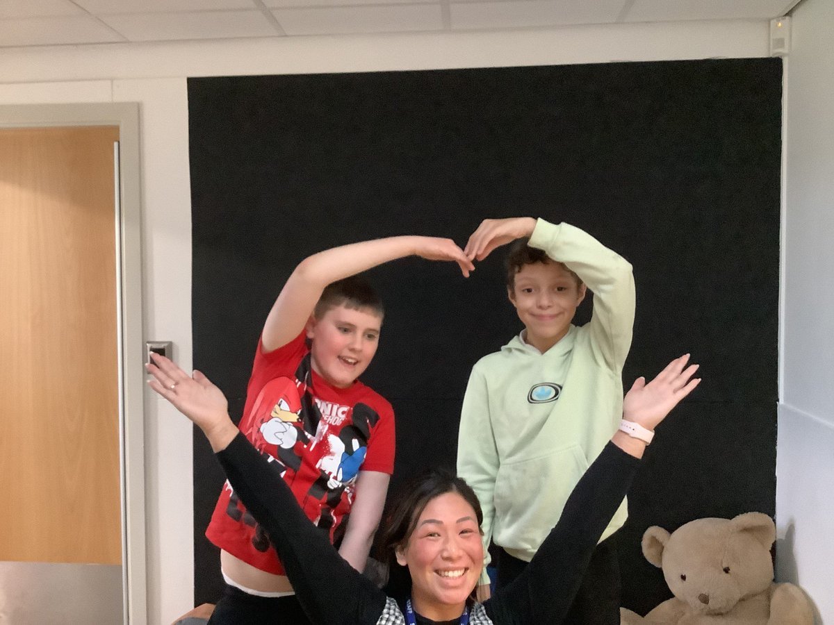 EastSilc's tweet photo. Pupils and staff at Jack Clark are wearing red today to support @CHSurgeryFund ❤️ https://t.co/Wt82WqSoOi