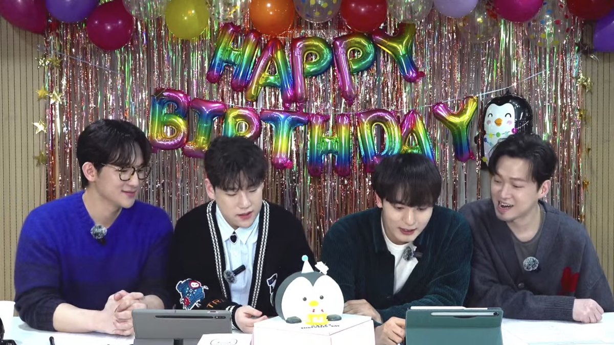 전원니트착장 넷다핏이다른거너무좋다

꽉껴핏               아방핏                    푸짐핏              여리핏