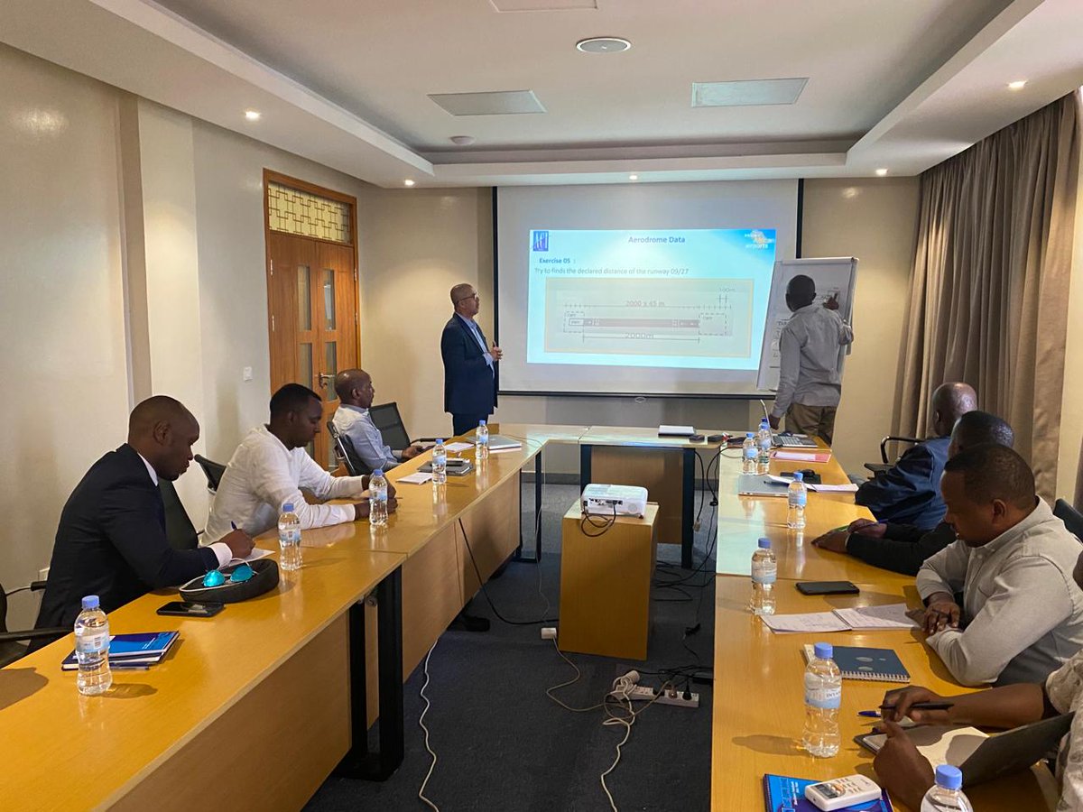 As part of its mission to support African airports in training and capacity building, ACI Africa accompanied @RwandaAirports in the training of its staff. ACI Africa's expert trained 10 staff in Aerodrome Ground Aids and Airside Operations, from 22 to 31 January 2024.