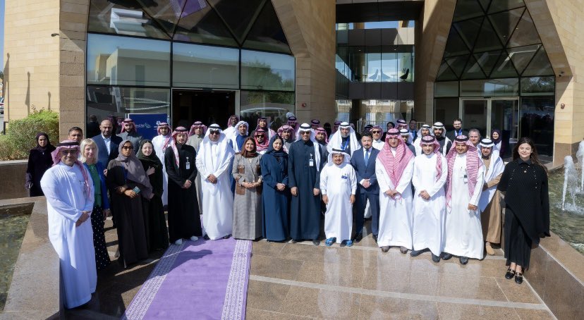 Se presentó en #Riad UNTOURISM.TedQual y UNTOURISM.TFDP. 
Su objetivo es garantizar la calidad de la educación #turística y promover el desarrollo docente. #Saudi_Arabia @HusseinAlassiri