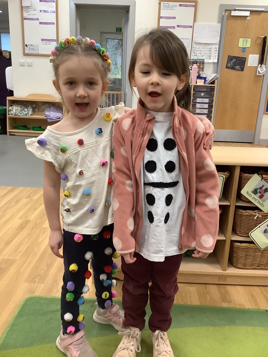 RobsackN's tweet photo. 🔢 A fantastic Number Day at school! 🎉 The children had a great time discovering numbers in their friends' outfits. @R_S_Wood https://t.co/vfPqQg6YXM