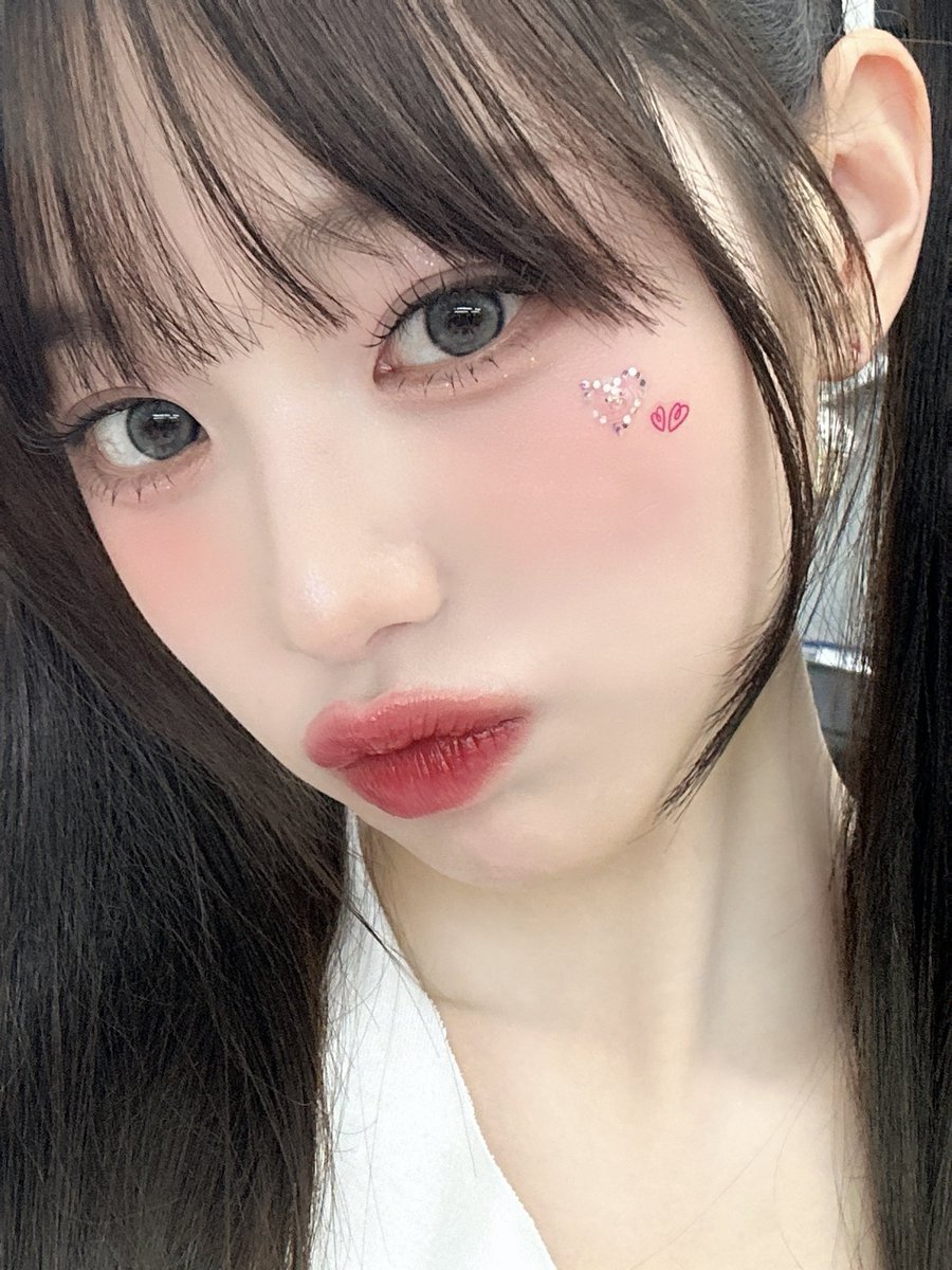 wonyoung pics tweet media