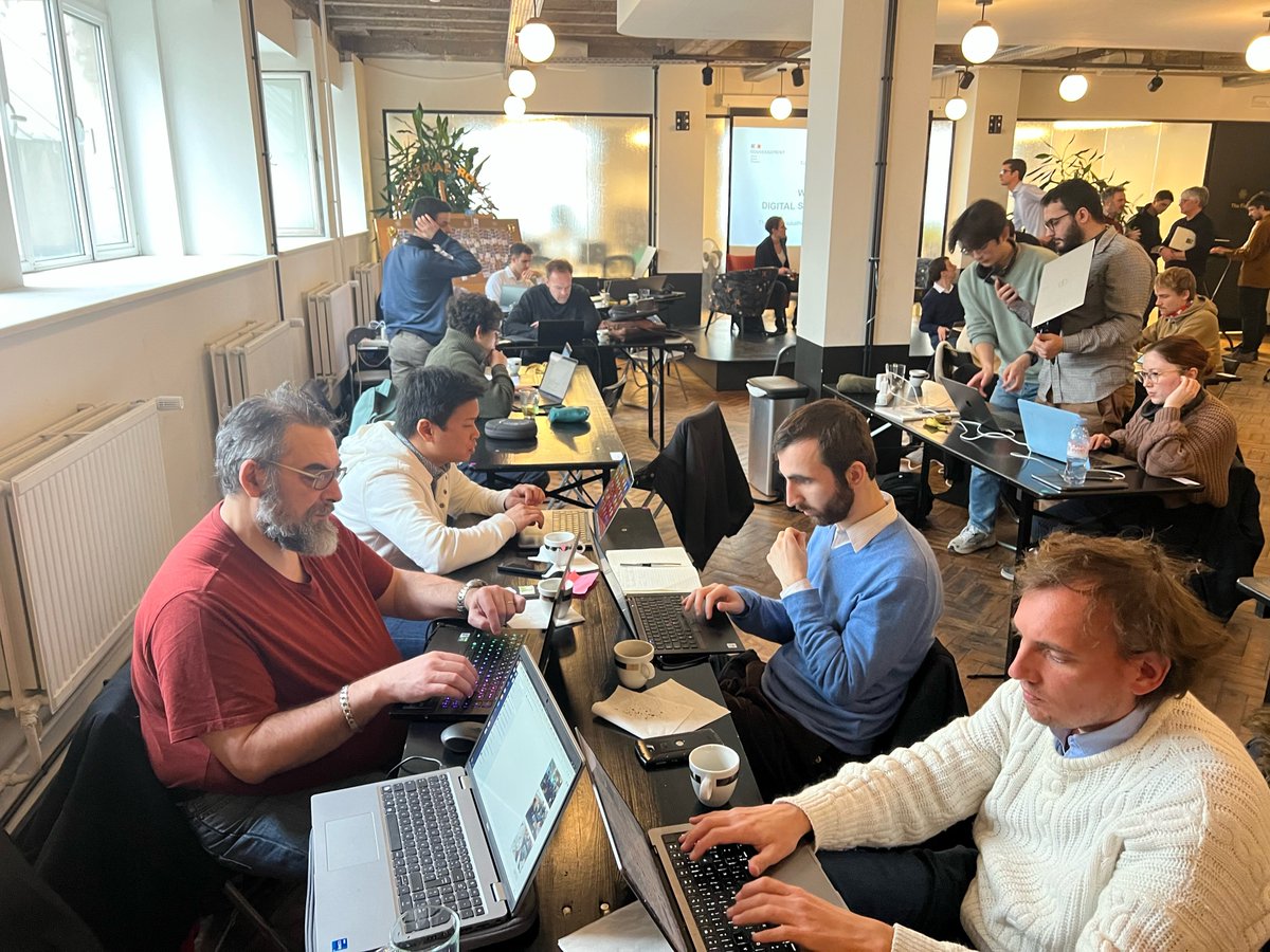 🚀 En Direct de l'Hackathon PeREN 💻 Ça bouge chez Etalab ! Depuis ce matin, nos équipes sont en Belgique 🇧🇪 pour participer à un l'hackathon C'est l'occasion idéale de mettre nos talents et notre créativité 🌟 à l'épreuve, de collaborer avec des esprits brillants !