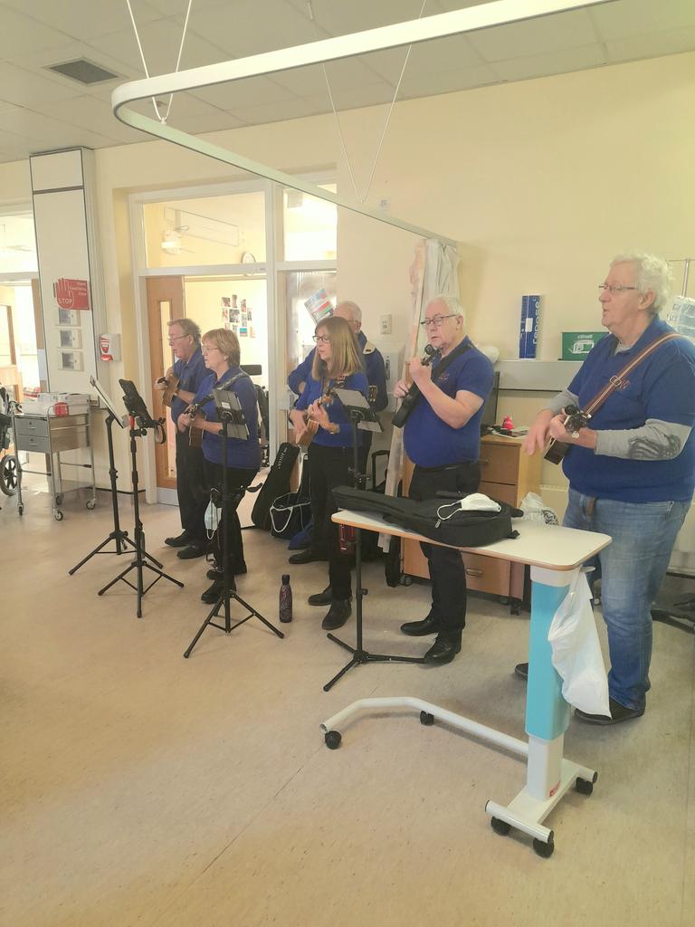 Brain Injury Unit π§ (@uhlbiu) on Twitter photo We had a lovely visit from The Quorn Ukelele Orchestra 'The Quo' this afternoon to sing the staff and patients some songs including George Ezra, Cliff Richard and Stevie Wonder! <a href="/Leic_hospital/">Leicester's Hospitals</a> π€πΈπΆπͺπ We had a lovely visit from The Quorn Ukelele Orchestra 'The Quo' this afternoon to sing the staff and patients some songs including George Ezra, Cliff Richard and Stevie Wonder! <a href="/Leic_hospital/">Leicester's Hospitals</a> π€πΈπΆπͺπ