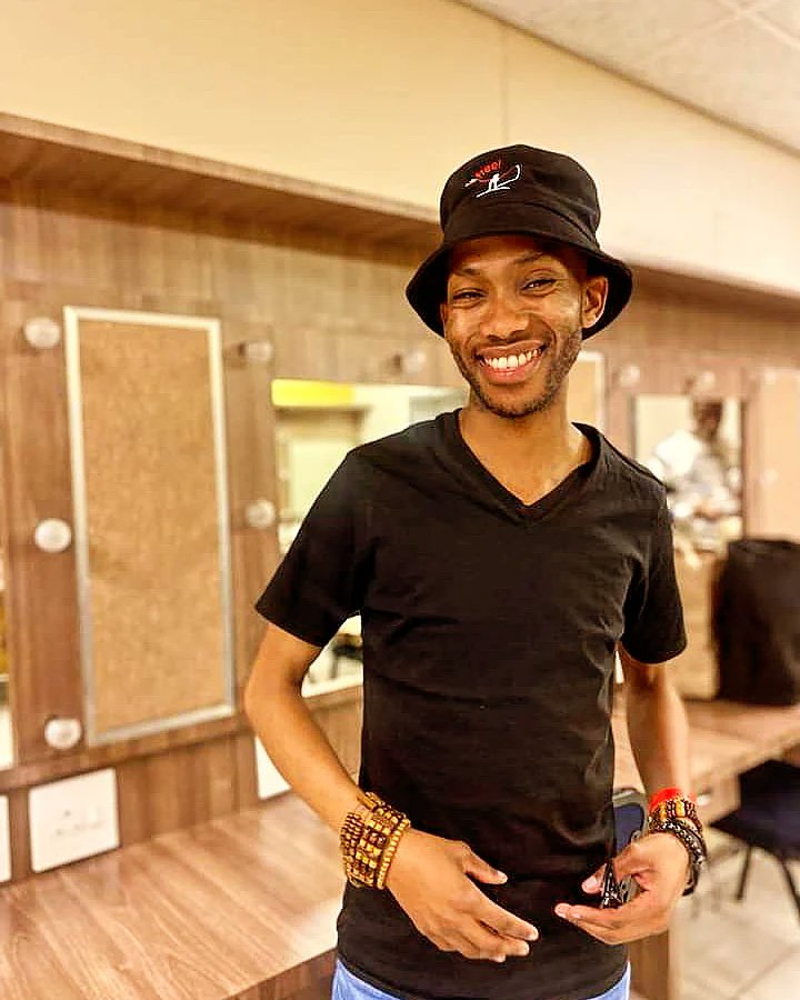 MooCee_Mist's tweet photo. Still alive and still smiling 
Kenna MooCee Mist, a Mmusi'cian. 
#MooCeeMusic 
#Mist 
#Dankie 
Proof ya lewe https://t.co/si0pnvOWnl