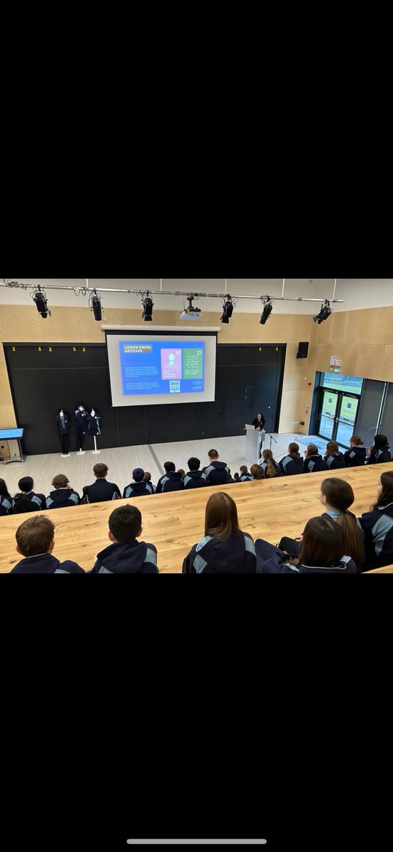 MrsOliver01's tweet image. Our young people @wlwinchburgh_ac engaging in the RRS Outright Campaign #OutRight and creation of our School Charter, on our journey to Silver @WL_UNCRC