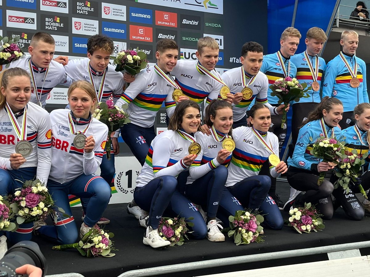 Bravo à l’équipe de France 🇫🇷 relais mixte devenue championne du Monde🌈@FFCyclisme @UCI_cycling