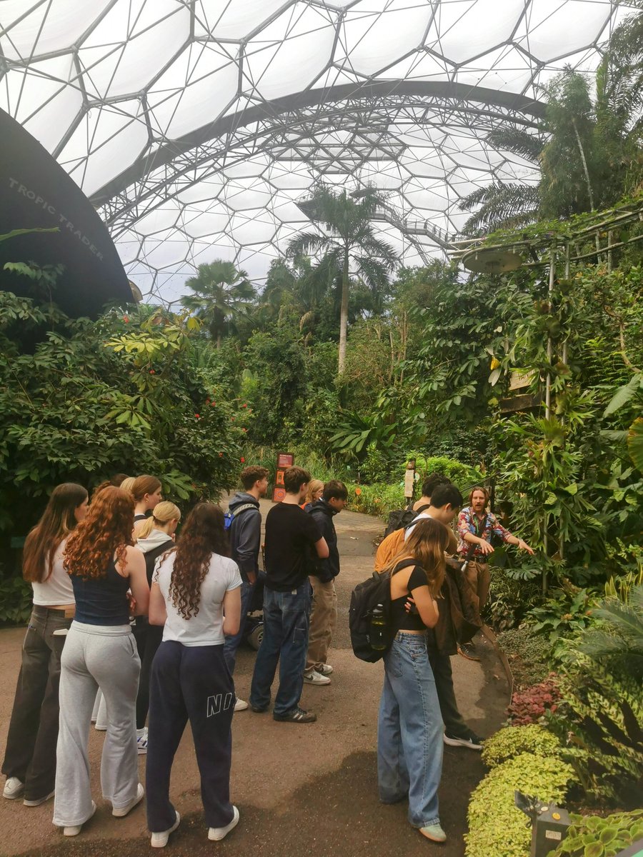 MountKellyGeog's tweet image. Brilliant tour of the @EdenProject for the @Mount_Kelly A level Geographers covering a range of topics including sustainability, rural rebranding, diversification, ecosystems and geothermal power. The perfect #geography day out in the Cornish #rainforest