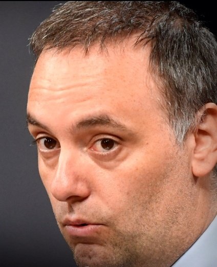 GabrielSoglio1's tweet image. Sueldo promedio de un investigador del CONICET: 
$ 382.830
Sueldo del hermano de Adorni como asesor en el 
Ministerio de Defensa: 
$ 2.623.650
Fin.