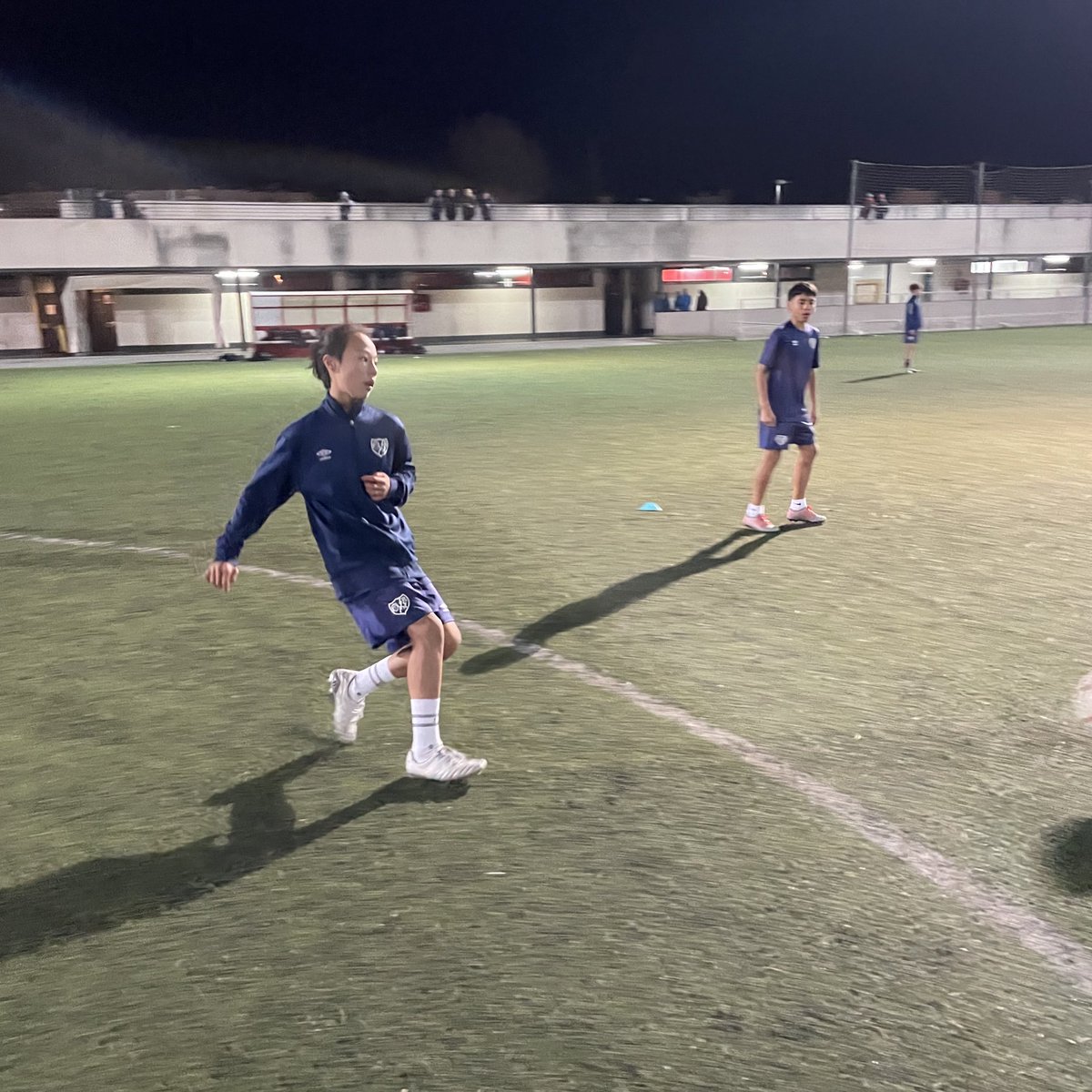 WakatakeGroupJP's tweet image. 現在 ⚽️ @RayoVallecano アカデミーでプレーする、るい選手🏃‍♂️

華麗な技術でチームにも馴染んでいます！
これからが楽しみです😊

#immersionprograms
#ラージョバジェカーノ #ラージョ
#VamosWakatake