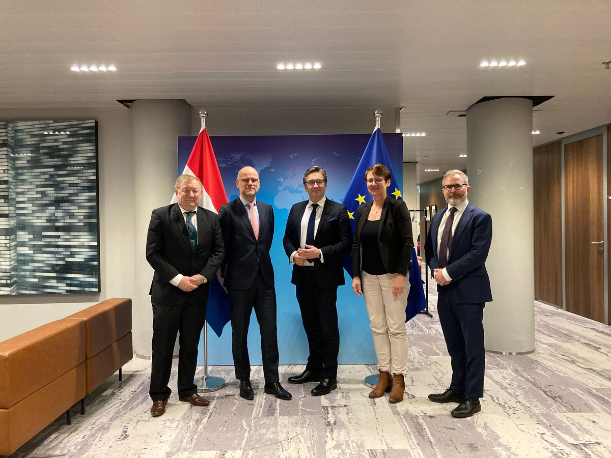 DG John Concannon, Dir Global Ireland @dfairl &amp; Amb Rogers had very productive discussions in the MFA.
Many thanks to Dewi de Weerd, Head of Int'l Cultural Cooperation &amp; Michiel Sweers, DG Foreign Economic Relations @Minbuza for the warm welcome
Wonderful to share experiences !🇮🇪