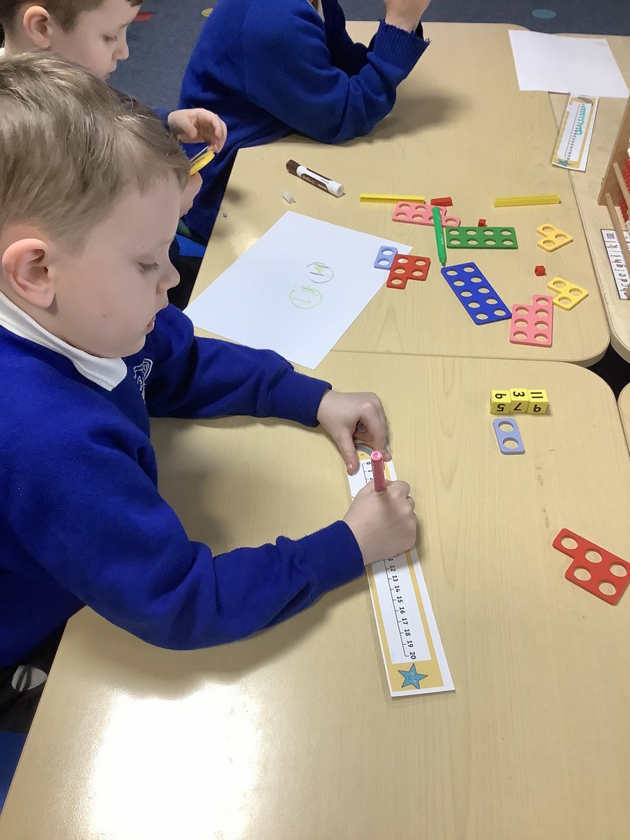 1B_stjohns's tweet photo. In maths this week, 1B have been finding lots of different ways to make teen numbers. We started from 11 and have worked up to 16. We chose different resources to make each number! https://t.co/NsJGX0iYJ0