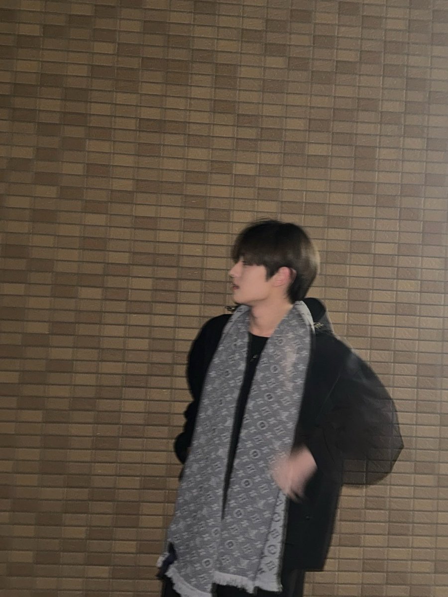밤산책~❤️

#우노 #WOONO
