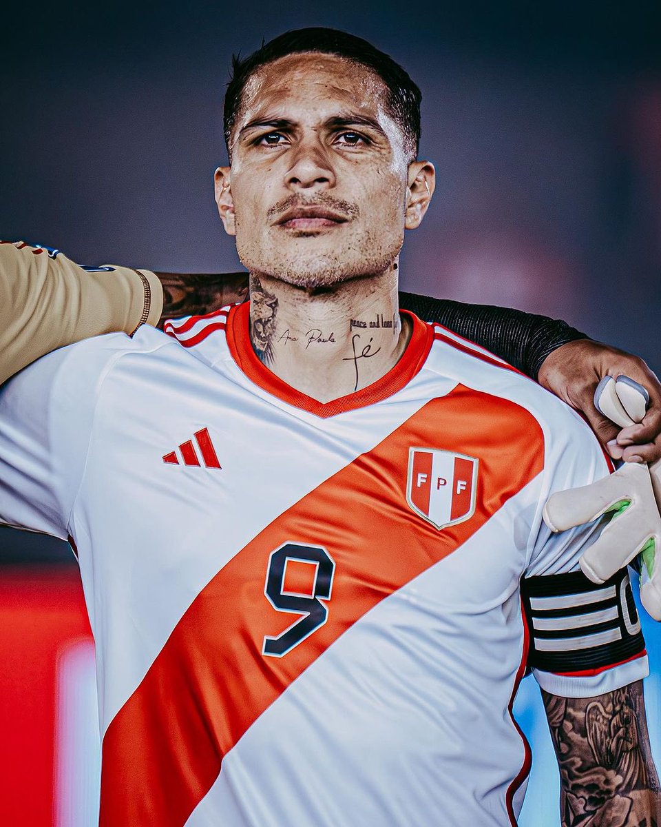 La Universidad César Vallejo rompió el mercado. Acaba de fichar a Paolo Guerrero por 2 temporadas.
