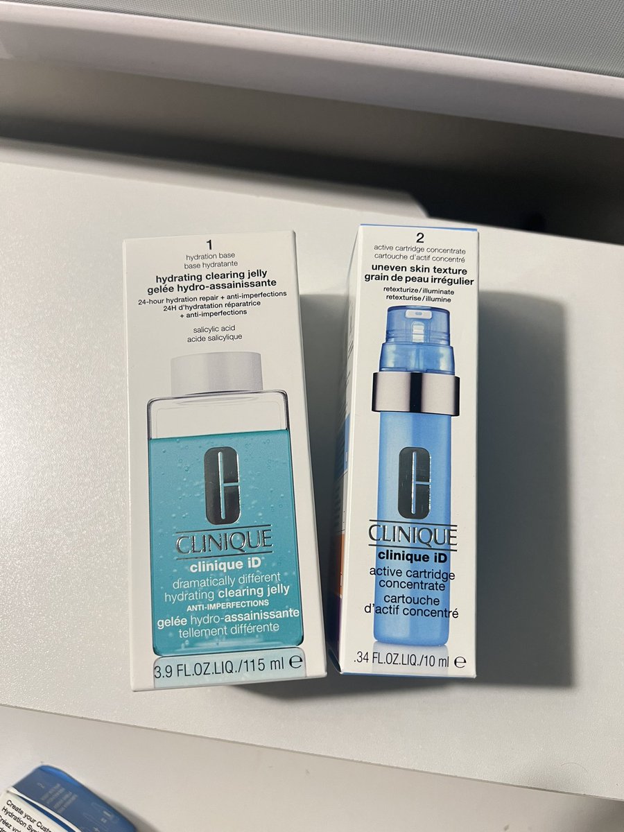 seasaltedwitht's tweet photo. NEW clinique hydrating clearing jelly 1000 บาท
&amp; clinique active cartridge concentrate 600 บาท (คู่ 1500 บาท)

#CliniqueThailand #ส่งต่อ #ส่งต่อคสอ #ส่งต่อสกินแคร์ #ส่งต่อเครื่องสําอาง #ส่งต่อสกินแคร์มือสอง #ส่งต่อเครื่องสําอางค์ #ส่งต่อคสอมือ2 #howtoperfect #ripไอดอ #พรีเมกา https://t.co/1xDUPBE0Ce