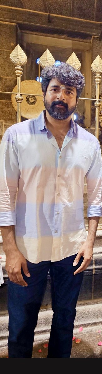 AkshayaAchoo1's tweet photo. Quote your fav offline pic of @Siva_Kartikeyan ❤️

Mine ❤️

#12YearsofSelfMadeStarSK https://t.co/aEvG6dxckB