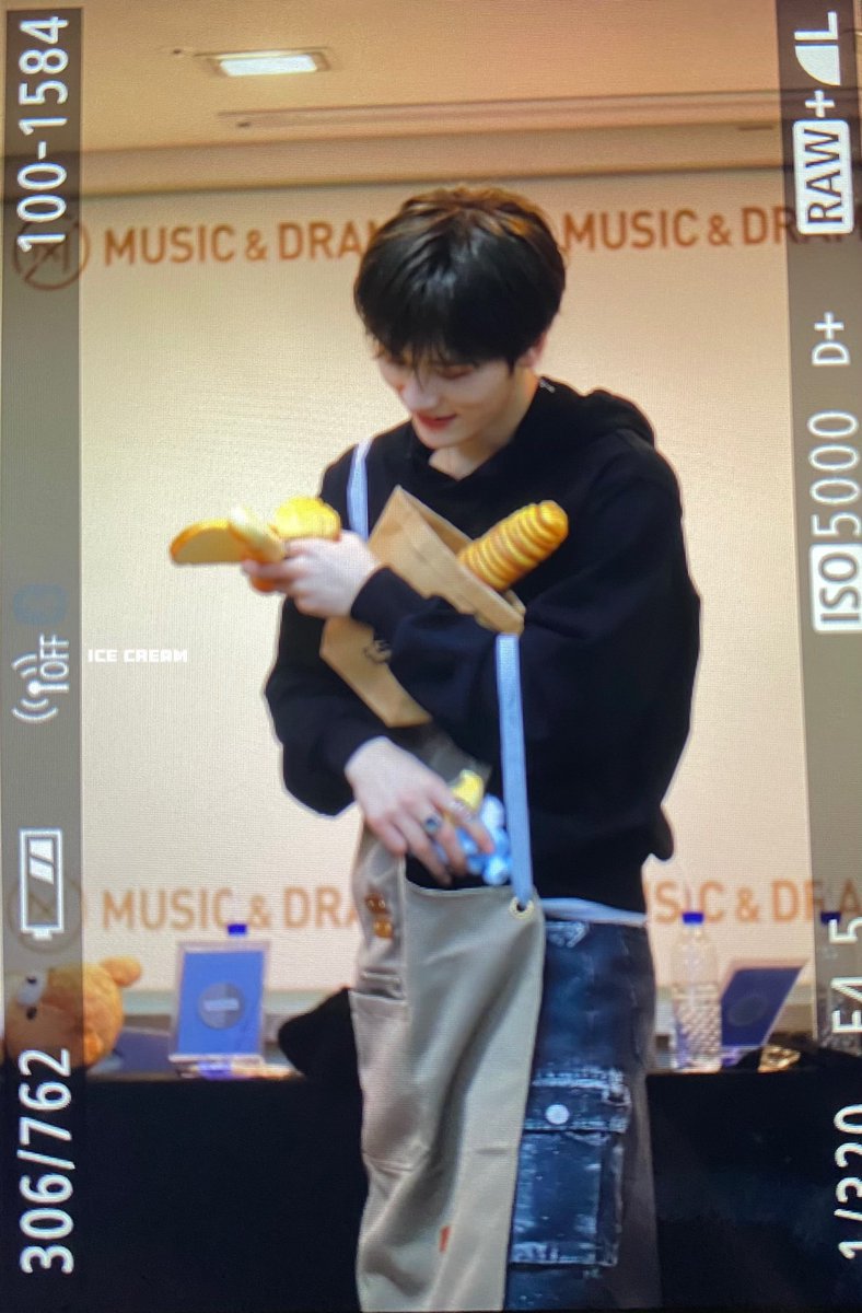 240202 뮤직앤드라마 팬싸
🍞

#엔티엑스 #NTX
#형진 #백형진 #HyeongJin 
#白泂鎭 #ヒョンジン