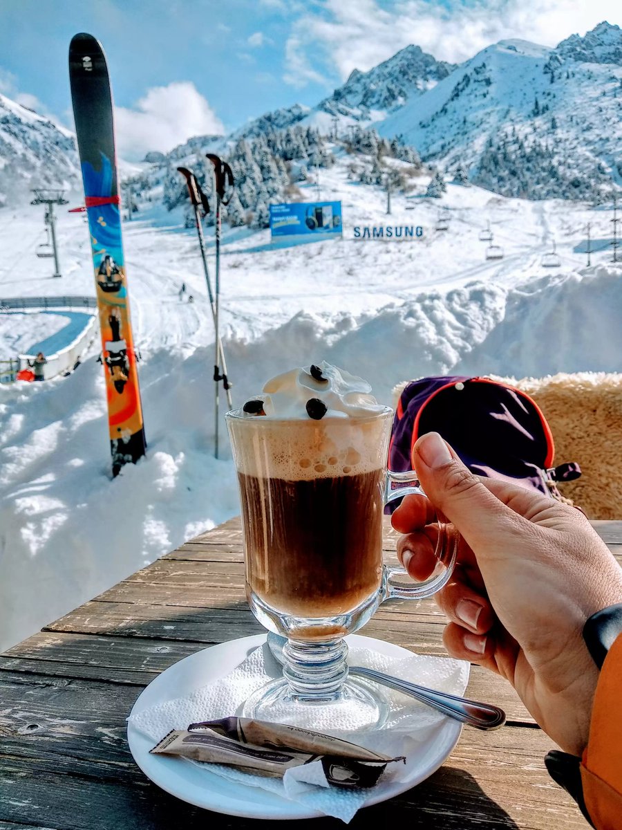 MrBajajhe's tweet photo. Drop one of your best aesthetic clicks✨✨✨
.
.
.
.
📍 Shymbulak Mountain Resort.
#Mobilephotography #travel #snow #ski #solotrip #bagpacking https://t.co/S8CoY7TJEi